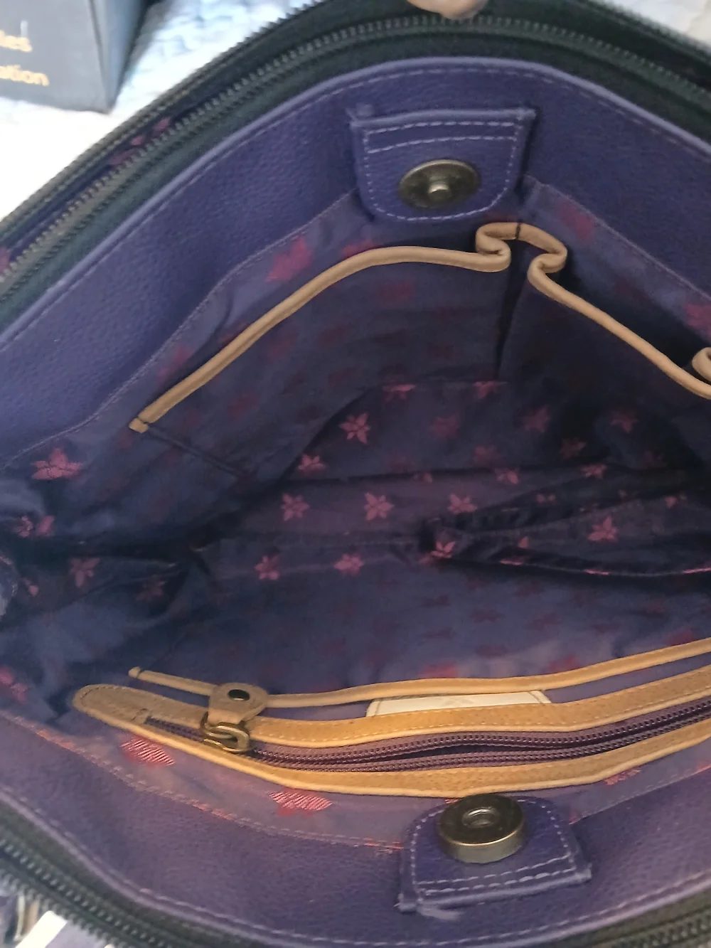 Anuschka Hand-Painted Floral Leather Crossbody Bag in Blue-Green - Picture 3 of 9
